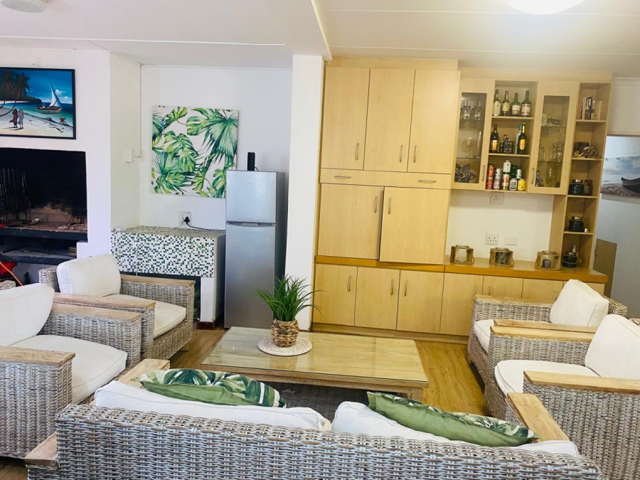 4 Bedroom Property for Sale in Summerstrand Eastern Cape